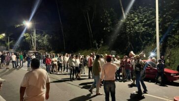 Comunidad protesta por el peaje en la Transversal del Sisga