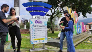 Con recursos de Regalías Gobernación llega a 70 Zonas Wifi en todo Risaralda