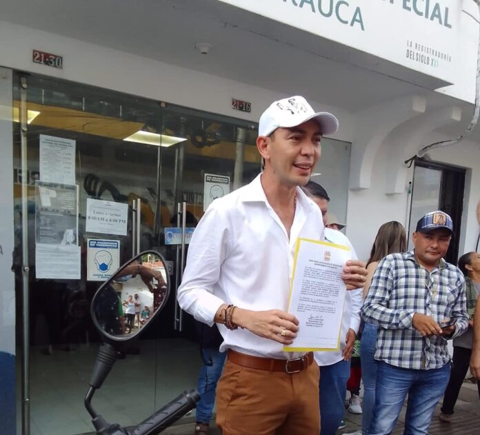 Demandaron inscripción de candidatura de Juan Qüenza ante el CNE