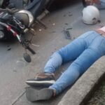 En Sasaima, Cundinamarca ocupantes de una motocicleta resultaron lesionados al colisionar con un automóvil.
