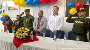 En la fotografía se observa la inauguración de la sede por el director seccional de fiscalías Cauca, Gustavo Montaña con el alcalde municipal.