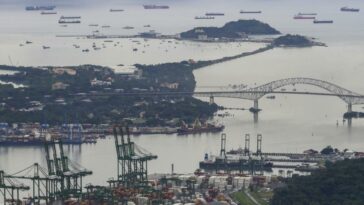 Impacto económico que genera el atasco de barcos en el canal de Panamá