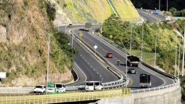 Ministro de transporte informa avances en infraestructura para el desarrollo del Pacífico Sur