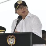 Petro contradice a Defensoría: “No hay 300 municipios en riesgo”