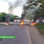 Protestas frente a la universidad UPB tras muerte de docente en accidente vial