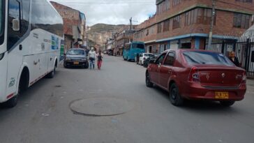 Riña terminó en asesinato y captura en Soacha Un hombre falleció en medio de una Riña en el barrio Santa María, del municipio de Soacha.