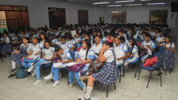 Los estudiantes contaban con el apoyo económico del alcalde Luis Tete que nunca llegó.