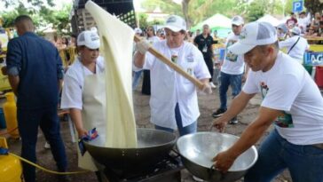 Yaguará volvió a elaborar el quesillo más grande del país