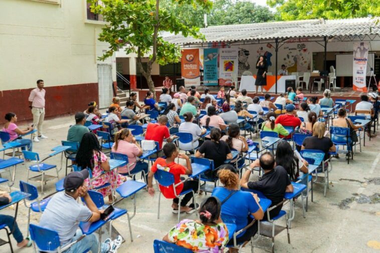 Alcaldía trabaja con las escuelas de padres para proteger la salud mental en las familias   