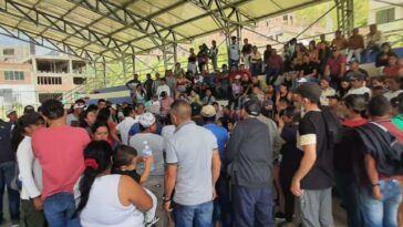 Alerta: más de 2.000 campesinos y 800 indígenas huyen de sus territorios en Nariño