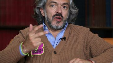 CNE mantiene la candidatura de Juan Daniel Oviedo a la alcaldía de Bogotá