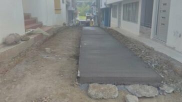 Comenzó pavimentación de calles del barrio Agualongo de Sandoná mediante convenio solidario