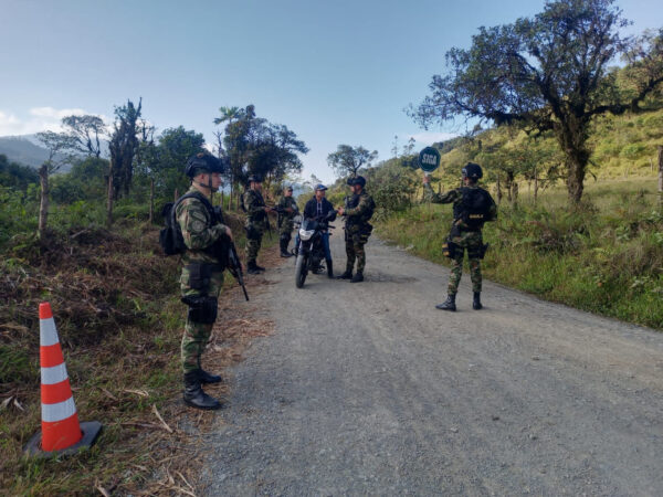 Ejército refuerza presencia en los límites entre Risaralda y Chocó