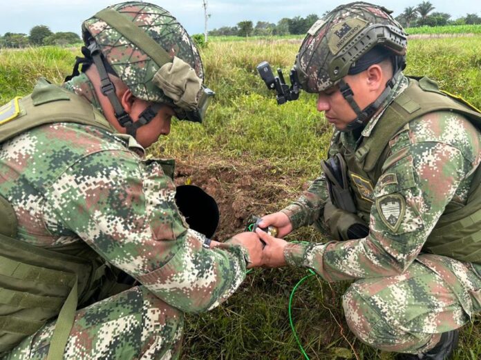 El Ejército Nacional logra la neutralización de más de 30 artefactos explosivos improvisados tras enfrentamientos entre el ELN y el GAO-r S28