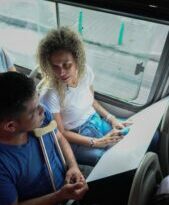 En un bus de transporte público Natalia socializa propuesta de ampliación de la tarifa diferencial