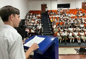 Estudiantes de Yopal tuvieron un simbólico conversatorio con vocero de la JEP 