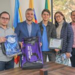 Éxito en Powerlifting y Tiro con Arco: Deportistas Mosquera Destacan en Competencias Internacionales