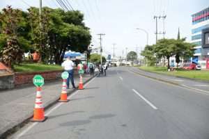 Ver la avenida 30 de Agosto con muy pocos vehículos, fue gratificante para la ciudadanía, solo presenta este panorama cuando hay jornada del Día sin Carro y sin Moto, durante la pandemia o en las Vías Activas.