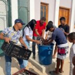 Habitantes de Villa Fátima en Riohacha recibieron pescados donados por la Dian a la Gobernación de La Guajira