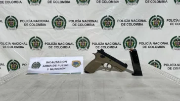 Incautan dos pistolas en carreteras del Huila