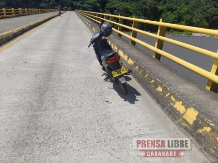 Motocicleta de integrante de la orquesta Son de Támara paralizó el tráfico en el norte de Casanare.