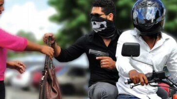 Motorizados asaltaron a una mujer en Yopal