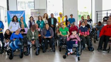 Personas con discapacidad en Buesaco recibieron sillas de ruedas