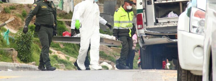 Riña acabó en homicidio en Zipaquirá Un episodio violento cobró la vida de Franklin Pájaro Soto en el municipio de Zipaquirá (Cundinamarca) en la noche de este sábado. El terrible crimen se perpetró en la zona de bares y todo parece indicar que se produjo en medio del consumo de licor.