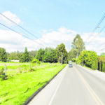 Robo armado dentro de bus en vías de Cundinamarca Sucedió la noche de este viernes en medio de la ruta Facatativá – El Rosal, que cubría el bus que fue blanco de un par de delincuentes que se hicieron pasar como pasajeros, para luego, una vez el bus empezó su recorrido, amedrentar a los ocupantes con armas de fuego y finalmente robarles lo que llevaban consigo. Los sujetos consiguieron escapar impunes.