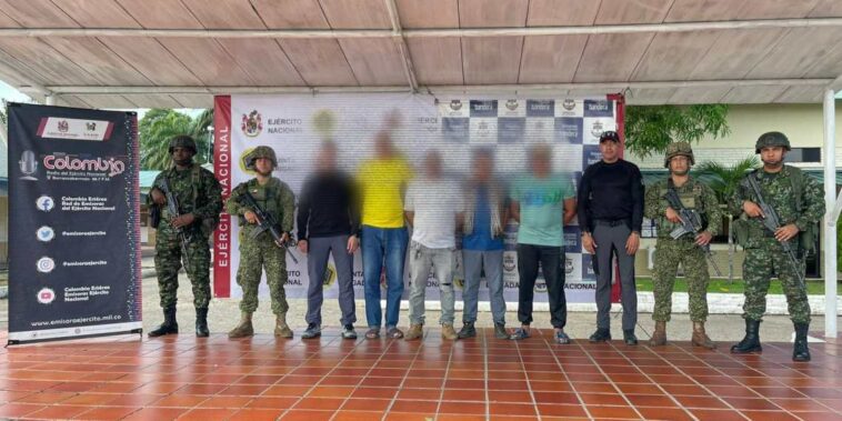 Armada de Colombia intensifica ofensiva contra la minería ilegal