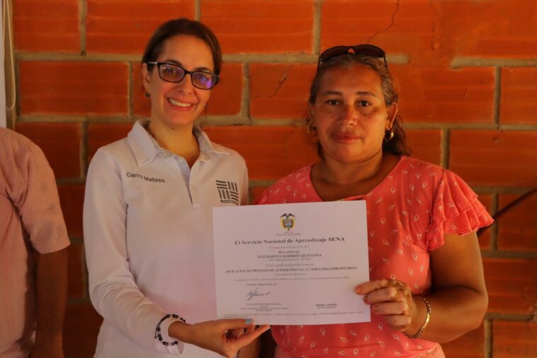 Cerro Matoso y Sena certifican a comunidades de Planeta Rica en manejo de acueductos