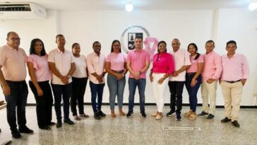 Diputados de La Guajira y todos los empleados de la corporación, se vistieron de color rosado, en honor al día del Cáncer de Mama.
