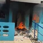 En video: turba prende fuego a sede de la Registraduría en pueblo de Bolívar