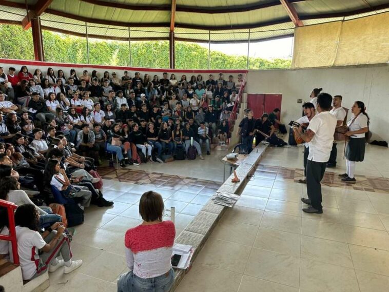 El Grupo Tropa Teatro presentó la obra titulada ‘Todo a su tiempo’.