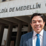 FOTOS Y VIDEO. Ya se posesionó el alcalde (e) de Medellín