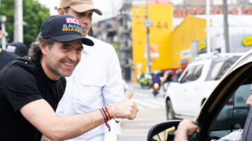 FOTOS Y VIDEOS. Cierre de campaña muy al estilo de Fico Gutiérrez , recorriendo las calles de Medellín