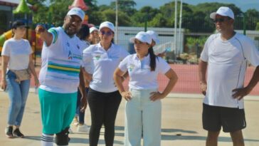 Un recorrido por las diferentes obras del centro polideportivo 4 Veredas, realizó la gobernadora de La Guajira, Diala Wilches Cortina, en compañía del alcalde Marlon Amaya Mejía.