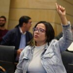 Jennifer Pedraza pide suspender a candidato de su partido por denuncias de abuso sexual