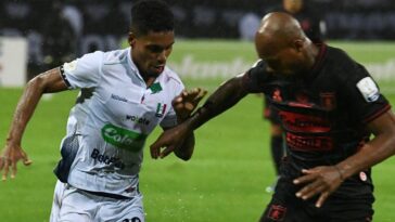 Once Caldas y América empataron en un partido pasado por lluvia