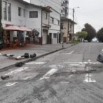 Una camioneta se estrelló contra el semáforo del Triángulo y el conductor se voló