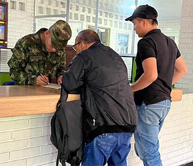 Unidad de Víctimas entregó tarjetas militares  en Fundación, Magdalena