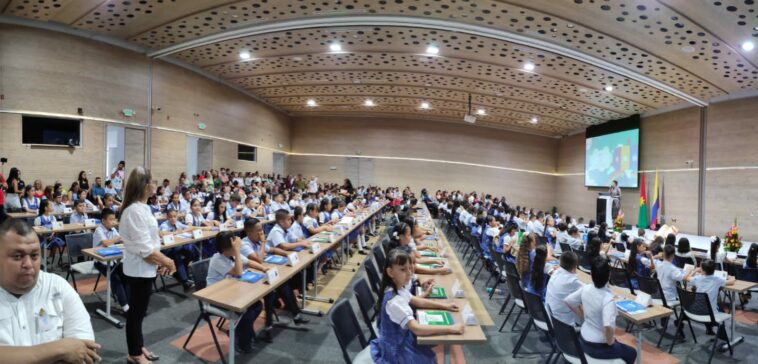 157 niños y niñas de Yopal, publicaron su primer libro