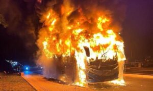 Bus fue incinerado por desconocidos en Yopal, Casanare