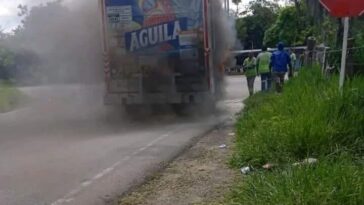 Camión de cerveza se incendió en la vía Yopal – Paz de Ariporo