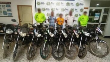 Capturan a tres personas y recuperan ocho motocicletas robadas en Lorica