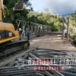 Cerrado totalmente paso peatonal y de motos en la vía del Cusiana por instalación de puente metálico en variante Los Grillos