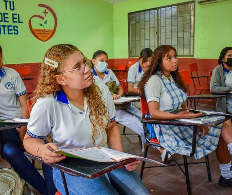 Colegios públicos de Barranquilla mejoraron en resultados de pruebas Saber