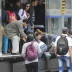 Disminuyeron los 'colados' en Transmilenio La Dirección Técnica de Seguridad de TransMilenio aseguró que la evasión del pago del pasaje, comparado con el 2022, se redujo en más de 13 puntos.