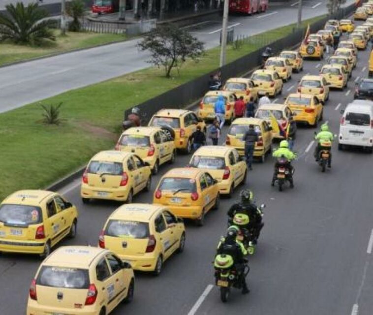 Distrito reacciona a anuncios del gremio de taxistas respecto al paro