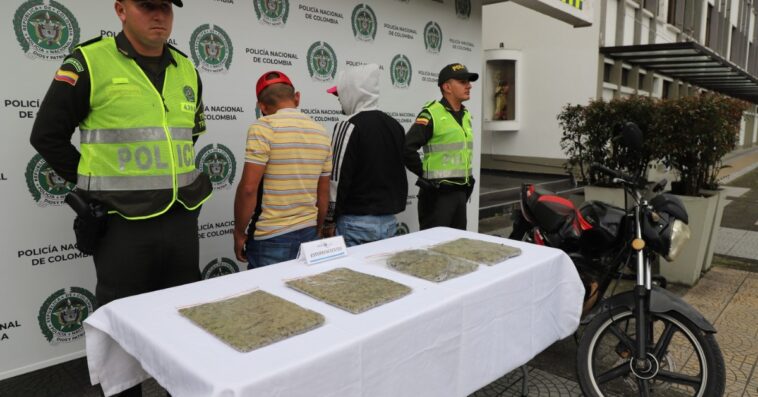 Dos hombres fueron capturados en Caldas por transportar dos mil gramos de marihuana